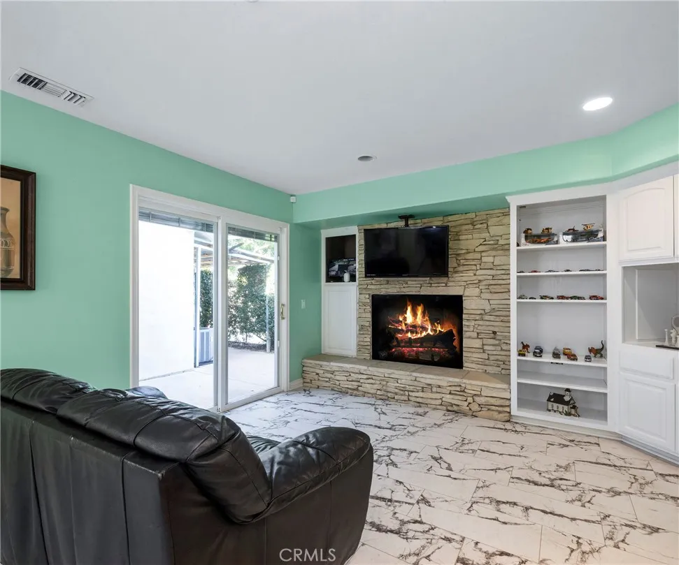 https://cdn.realtyfeed.com/cdn/127/306485191/17e9421750e20c0de3abd2fac7eb8851.webp