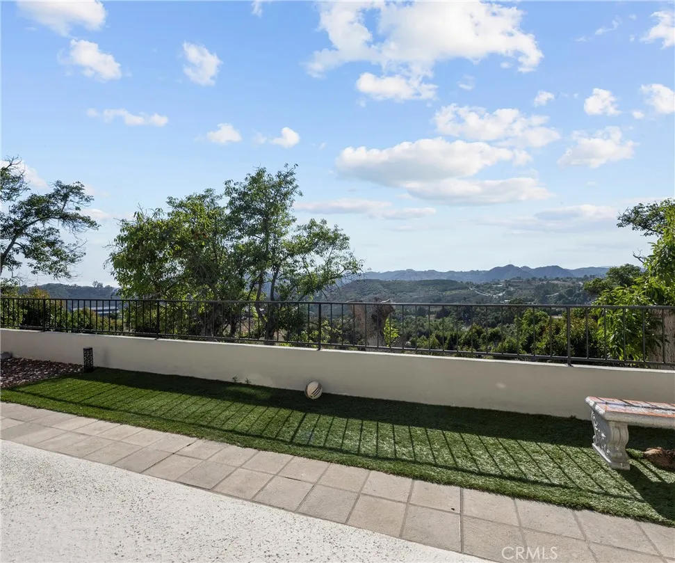 https://cdn.realtyfeed.com/cdn/127/306485191/769c02df9702aa2b0aeafbd97b2c47d2.webp