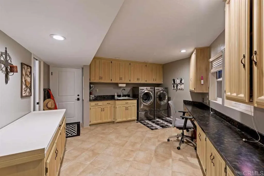 https://cdn.realtyfeed.com/cdn/127/306485314/7dc7b1ad9702fe98a2e7c92aae659969.webp