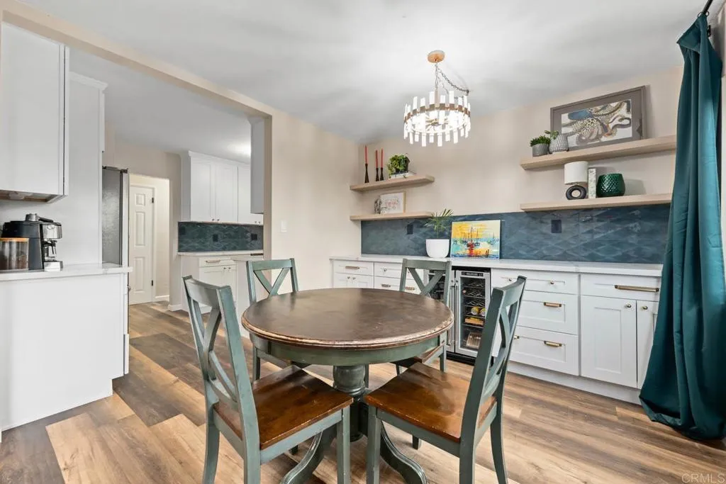 https://cdn.realtyfeed.com/cdn/127/306485315/8ce65aadf96a0397b7ff595dea5de842.webp