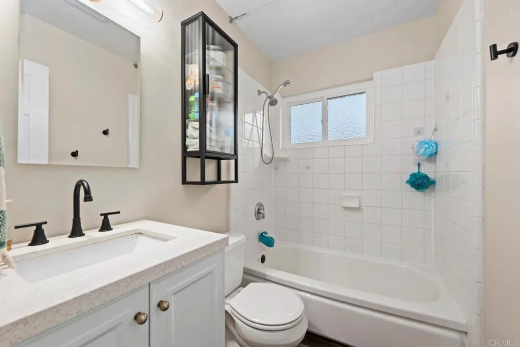 https://cdn.realtyfeed.com/cdn/127/306485315/f7bfd889bf7082e268a7c2a6022fc63d.webp