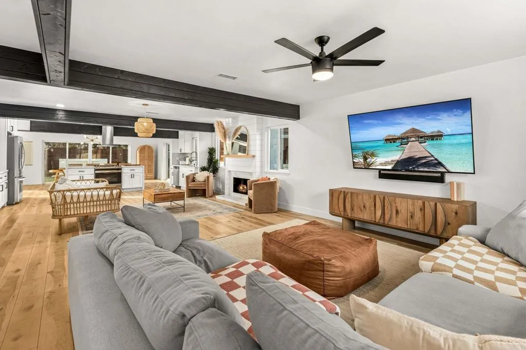 https://cdn.realtyfeed.com/cdn/127/306485372/09985b0f5d969f0fef141253822ab195.webp
