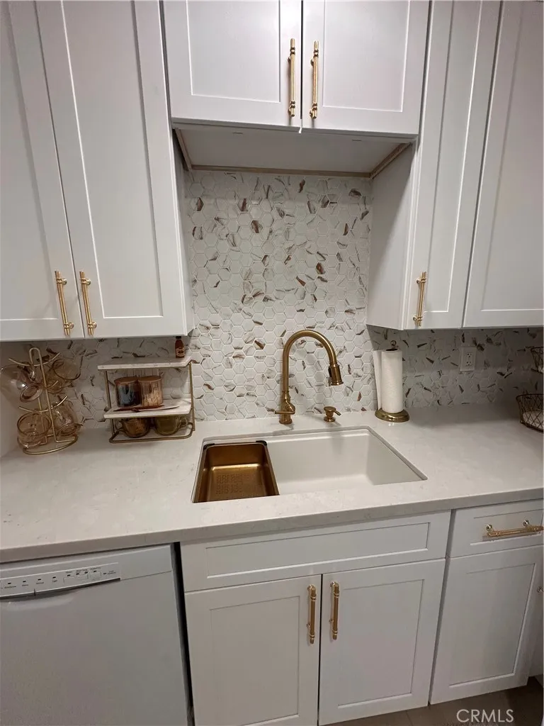 https://cdn.realtyfeed.com/cdn/127/306485380/5c4f921a097ceef17c983c3546086e22.webp