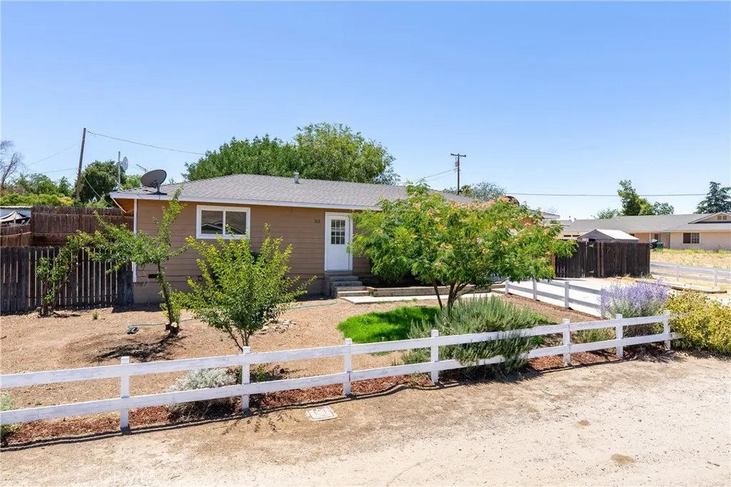212 Mesa Grande Drive, Shandon, CA 93461 - Photo 2 of 31, Shandon, CA