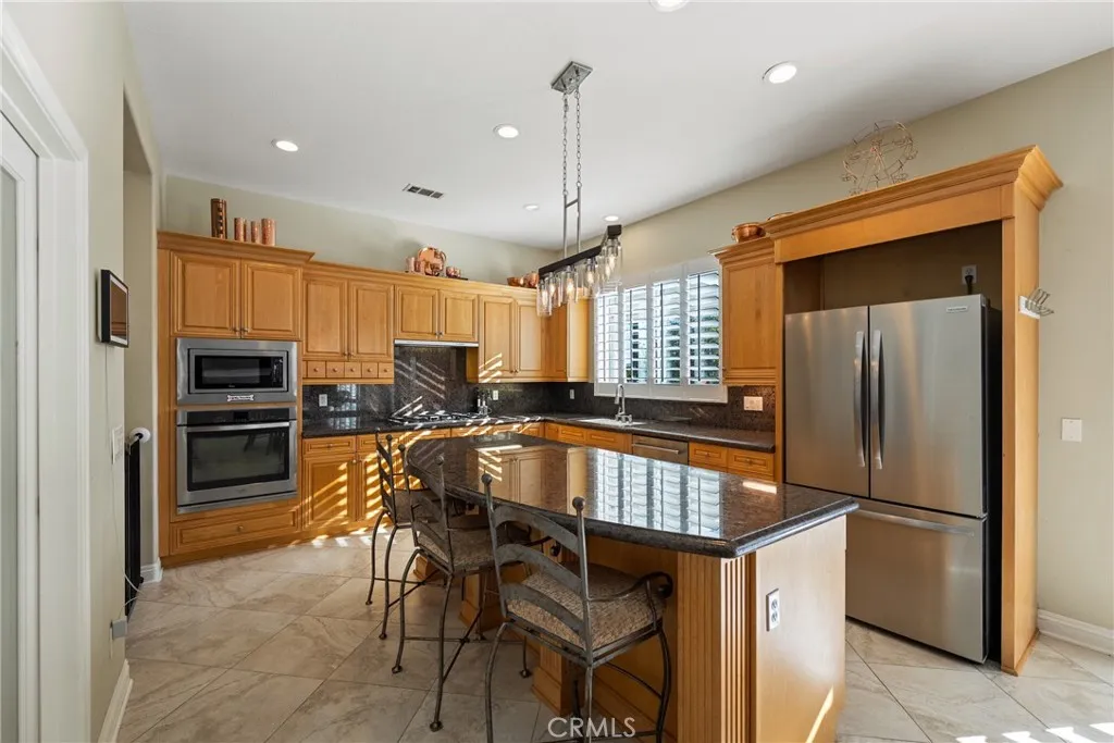 https://cdn.realtyfeed.com/cdn/127/306485873/9c3ce16d6f6fc63a34f81f99bb5ca9f4.webp