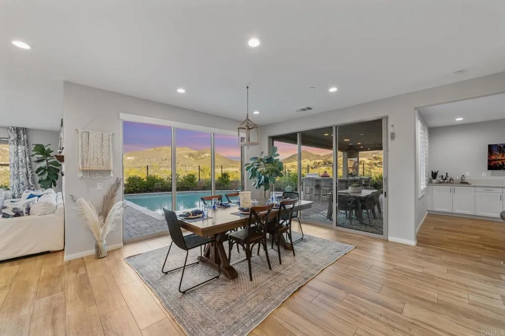 https://cdn.realtyfeed.com/cdn/127/306486029/0d9b24f2120da29aa52705750506964b.webp