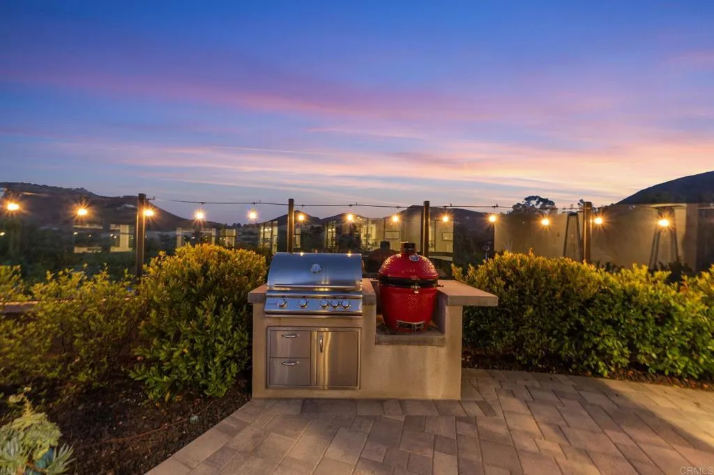 https://cdn.realtyfeed.com/cdn/127/306486029/5fda7dee72c9d08c5949971309228d0b.webp