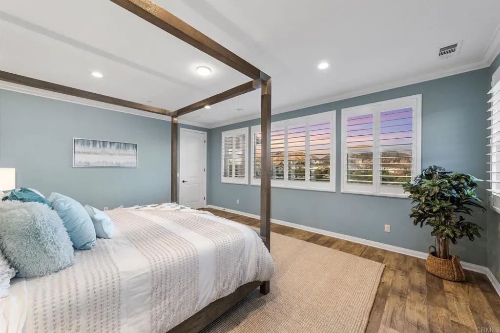 https://cdn.realtyfeed.com/cdn/127/306486029/74dbfdce4c96d6230f042d8f45d1b8d7.webp