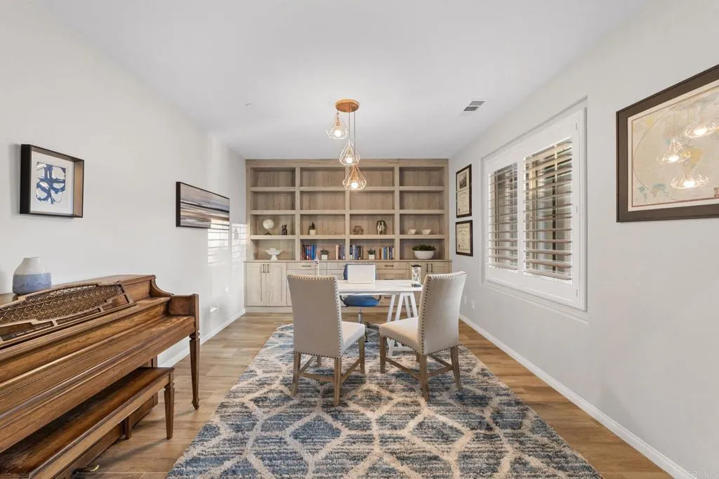 https://cdn.realtyfeed.com/cdn/127/306486029/9fc11e07223f5f59e8ebf9325518ec6c.webp