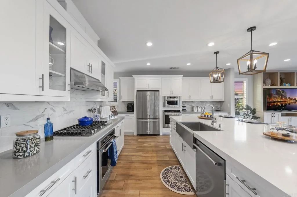 https://cdn.realtyfeed.com/cdn/127/306486029/d2def035bd208612fa4200a541724ea7.webp