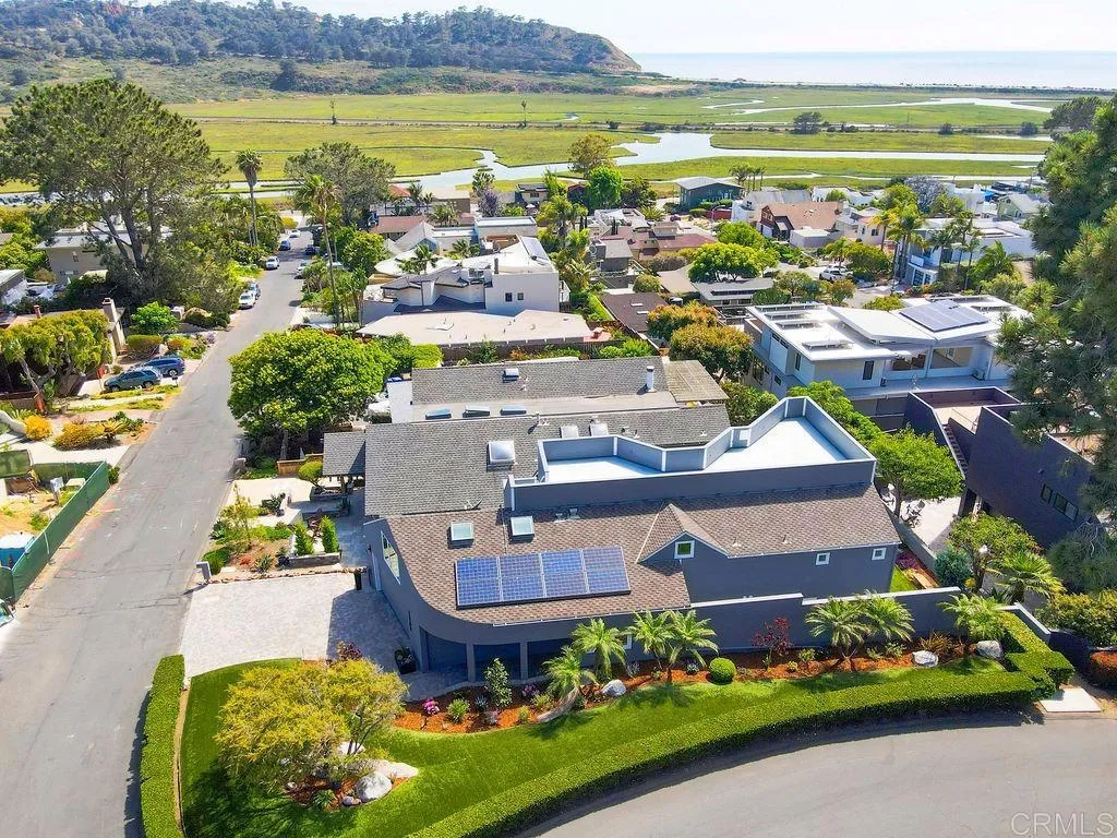 https://cdn.realtyfeed.com/cdn/127/306486069/193db34039d10833694799f8c3e61313.webp