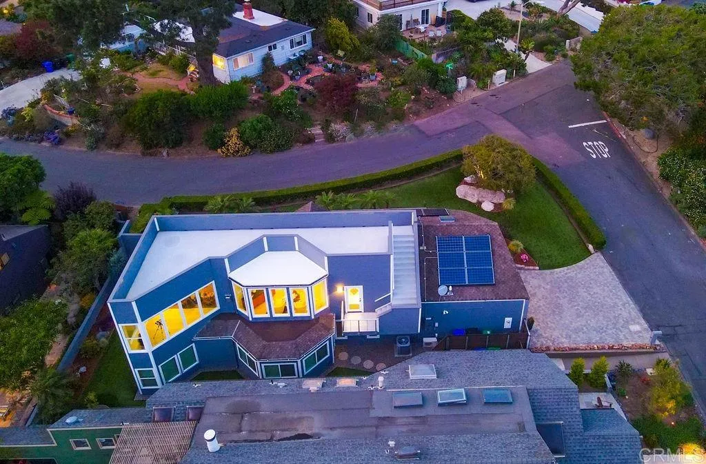 https://cdn.realtyfeed.com/cdn/127/306486069/746c2b40b578ff2d91ca49381dcac80b.webp