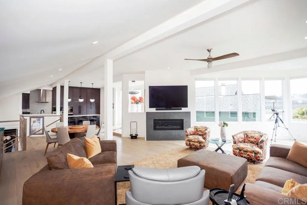 https://cdn.realtyfeed.com/cdn/127/306486069/b476f0a3a030284f719946c4fd9238d3.webp