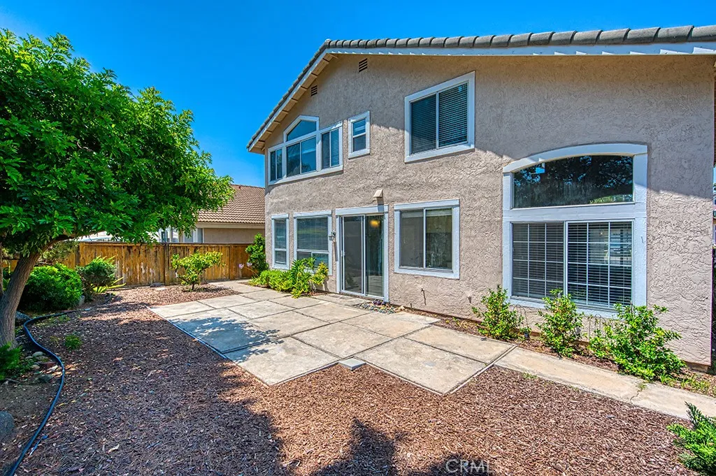https://cdn.realtyfeed.com/cdn/127/306486123/0ede7b980138a48a1e2effd77b888c4b.webp
