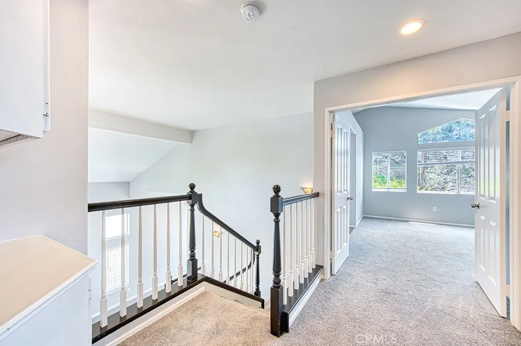 https://cdn.realtyfeed.com/cdn/127/306486123/a49c312191e5de9a06f69906599ca93d.webp