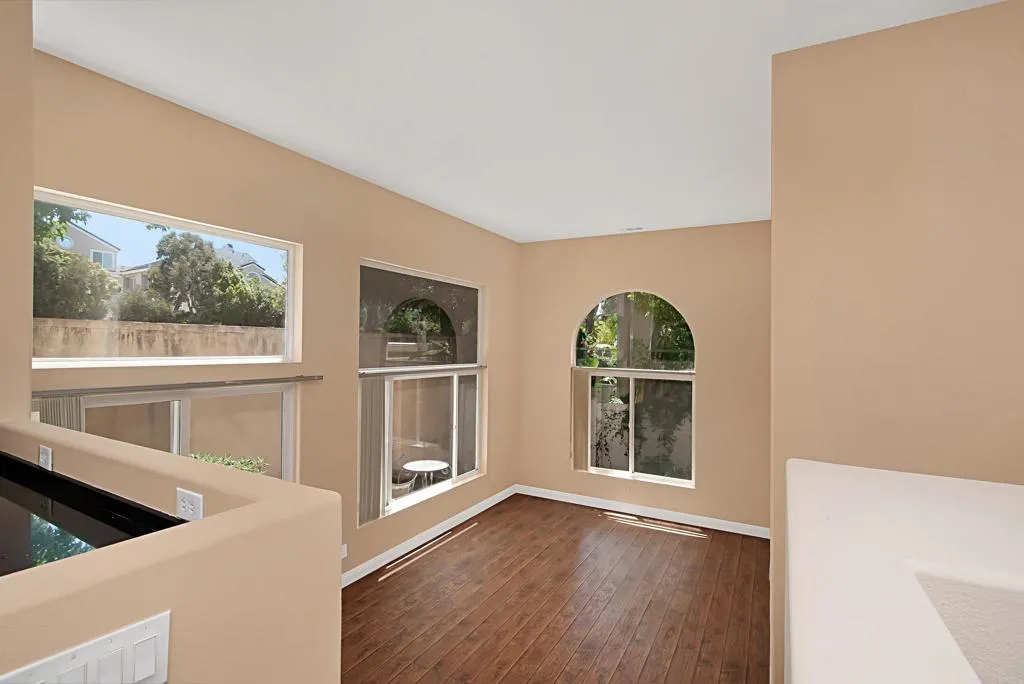 https://cdn.realtyfeed.com/cdn/127/306486212/0fa90b772515fc222f80b8682792e722.webp