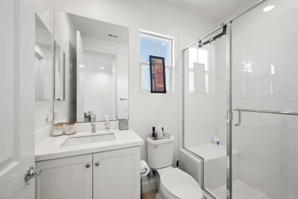 https://cdn.realtyfeed.com/cdn/127/306486215/8f0a4db40a4100fec1681d15a7fbb496.webp