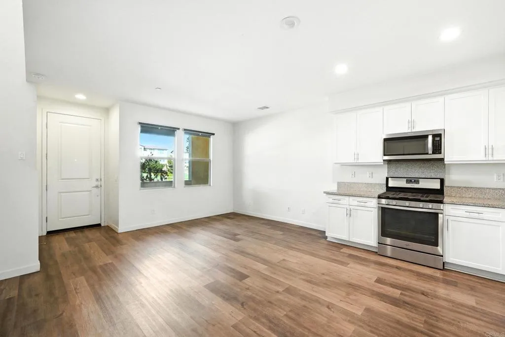 Photo #6: PTP2505104 Listing 