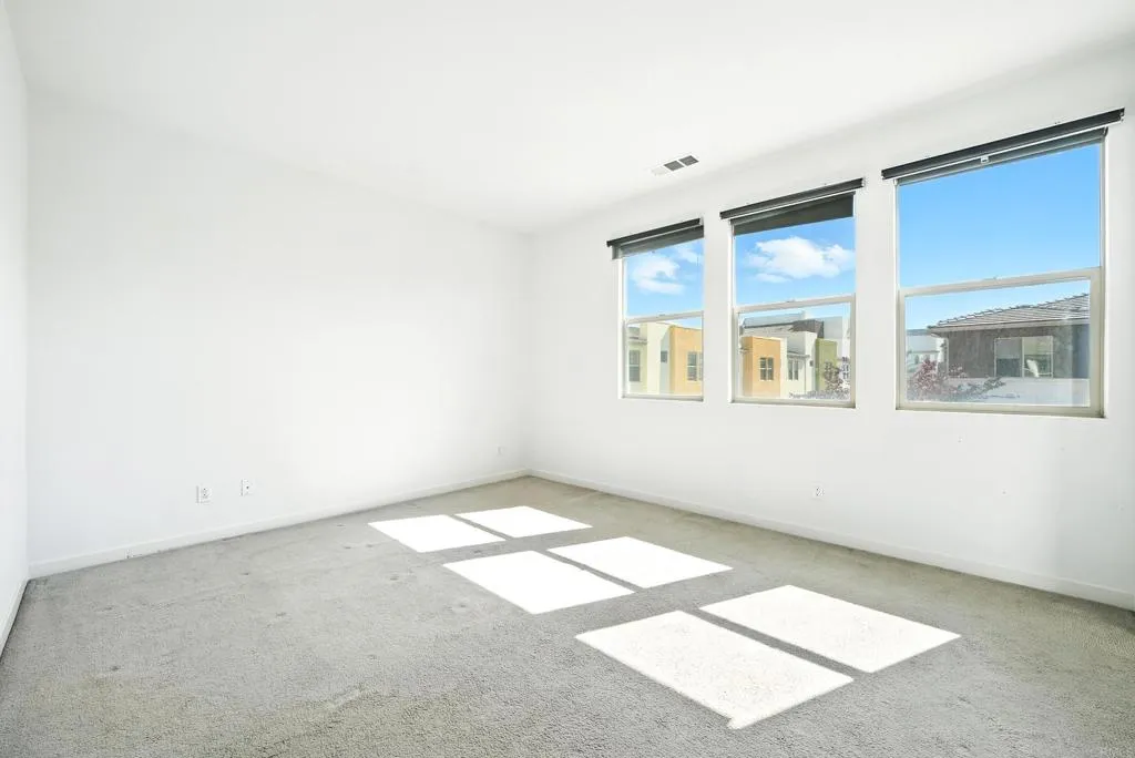 https://cdn.realtyfeed.com/cdn/127/306486246/98ef7d54ab39c4122ad8c9450253ac61.webp