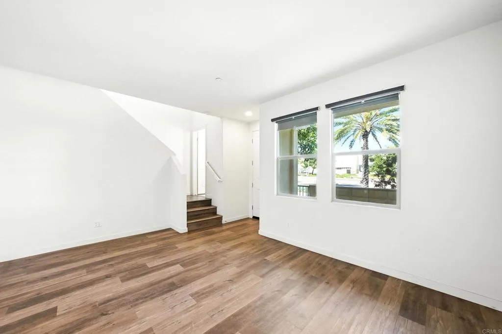 https://cdn.realtyfeed.com/cdn/127/306486246/9bb97711b758ebea05551a78642d7725.webp