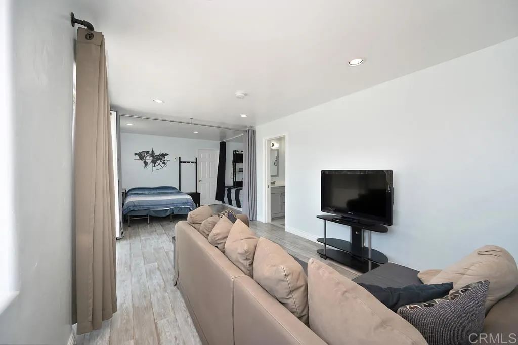 https://cdn.realtyfeed.com/cdn/127/306486326/7680ce1939b2923977f1460a39914070.webp