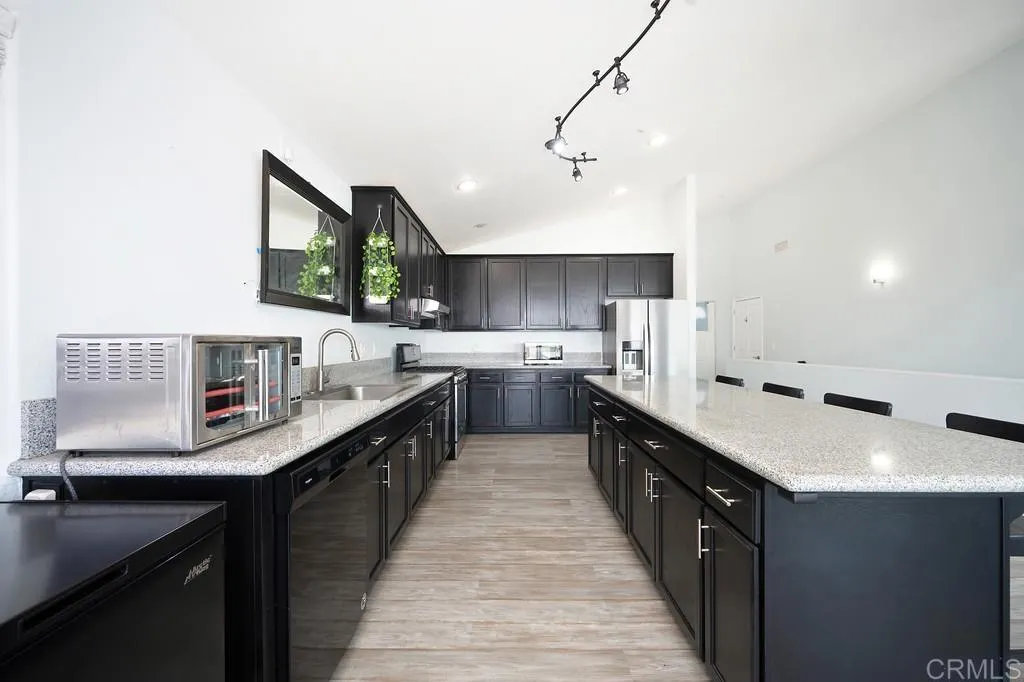 https://cdn.realtyfeed.com/cdn/127/306486326/8976a07af24c6acc0ea86e7fc0a76a96.webp