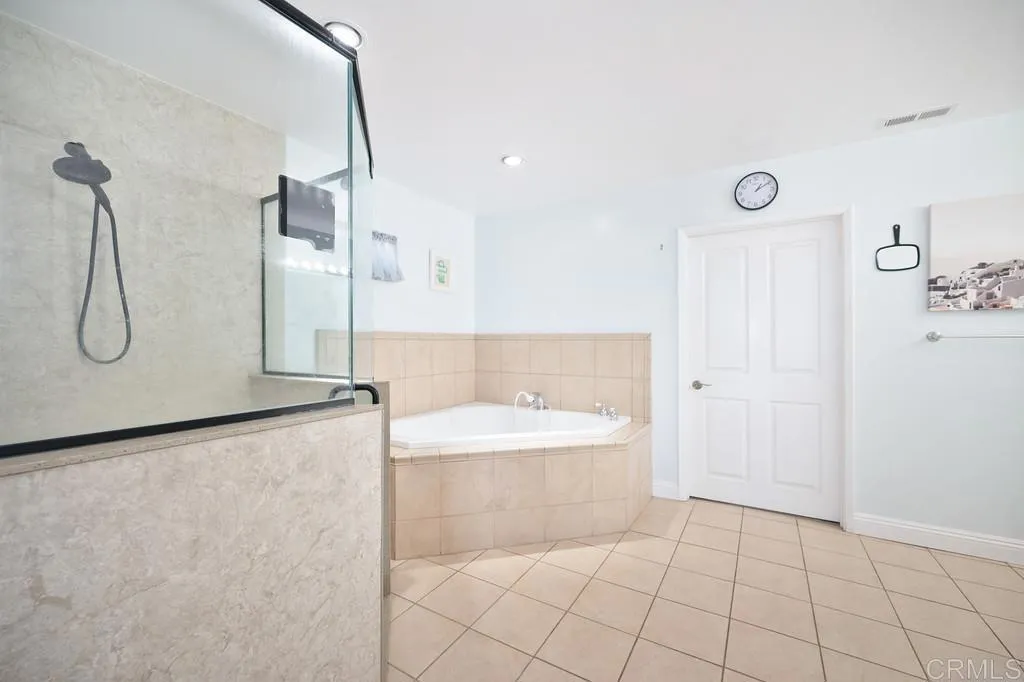 https://cdn.realtyfeed.com/cdn/127/306486326/b4acd7075ce8abf83c2de23dad8ce297.webp