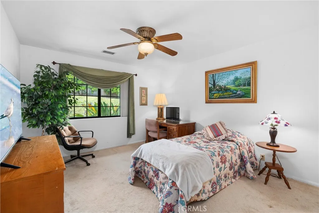 https://cdn.realtyfeed.com/cdn/127/306486568/b142757d5e70bb8bded18fb6f792044e.webp
