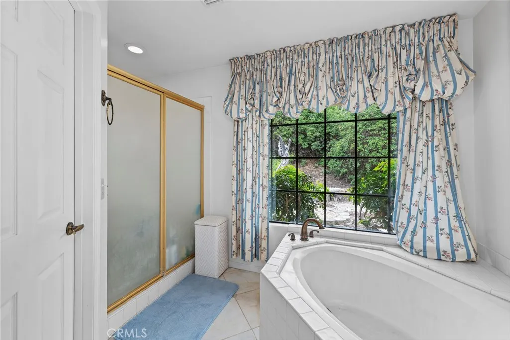 https://cdn.realtyfeed.com/cdn/127/306486568/fe95b76d84ac32e7ec8b9c733f17cb40.webp