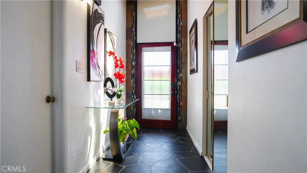 https://cdn.realtyfeed.com/cdn/127/306486659/b39b74e8bac819eada5e99d3a5f7aa65.webp