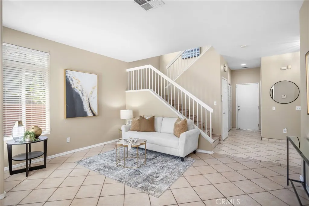 https://cdn.realtyfeed.com/cdn/127/306486663/752d3ff46eab707079a24d2cb13a5b42.webp