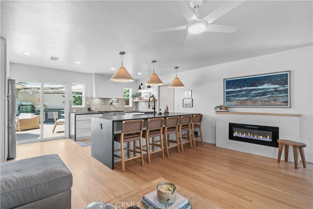 https://cdn.realtyfeed.com/cdn/127/306486707/3269844d263542632c294294c7aaa5d3.webp