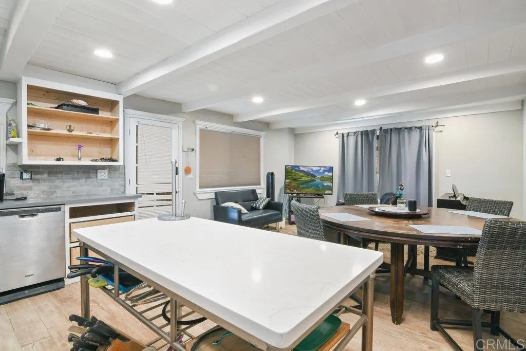 https://cdn.realtyfeed.com/cdn/127/306486957/aa72dda54b2cbc712f507042a3efe290.webp