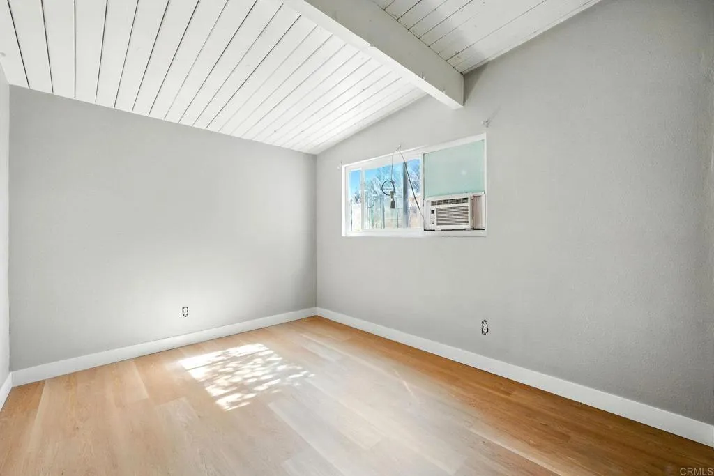 https://cdn.realtyfeed.com/cdn/127/306486962/9c8680669cfeb674d7769e261449e5d5.webp