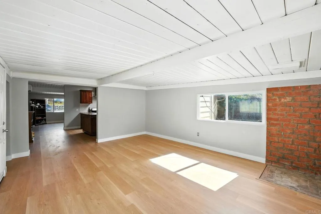 https://cdn.realtyfeed.com/cdn/127/306486962/a75f7596246ff7788cc58b501242cf16.webp