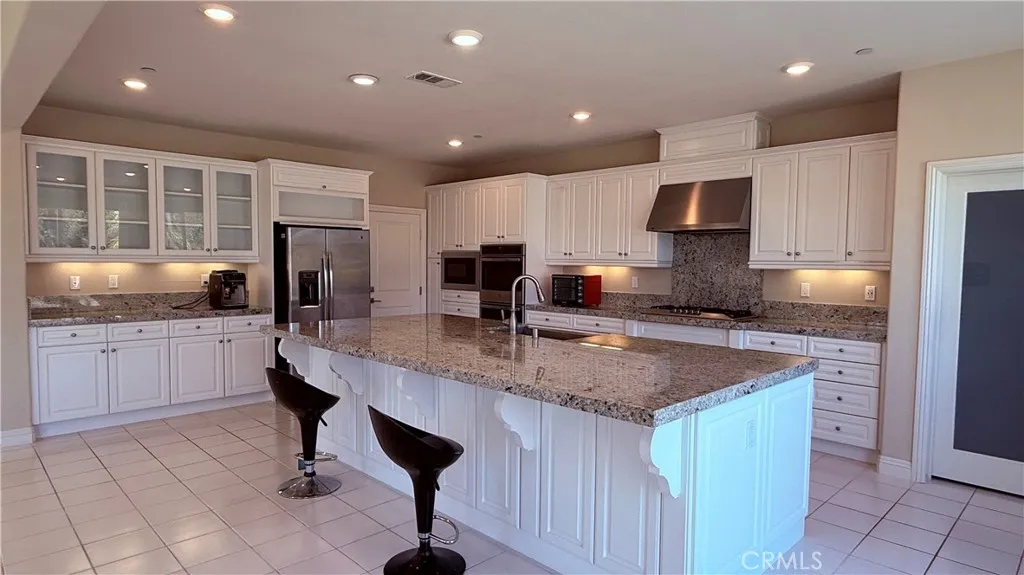 https://cdn.realtyfeed.com/cdn/127/306487173/6b07e4ff0abfaf898cef7b1bc4b3b080.webp