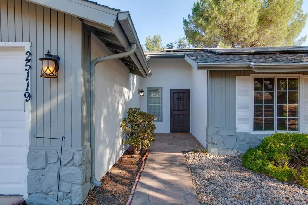 https://cdn.realtyfeed.com/cdn/127/306487230/2dab5e273f1d2e9e86d57aa032b7ad88.webp
