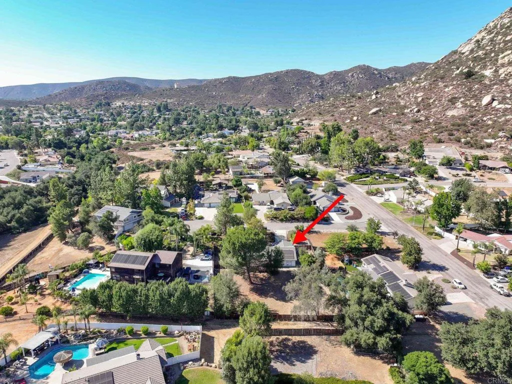 https://cdn.realtyfeed.com/cdn/127/306487230/823582568ac8e75e7b954503478a7c64.webp