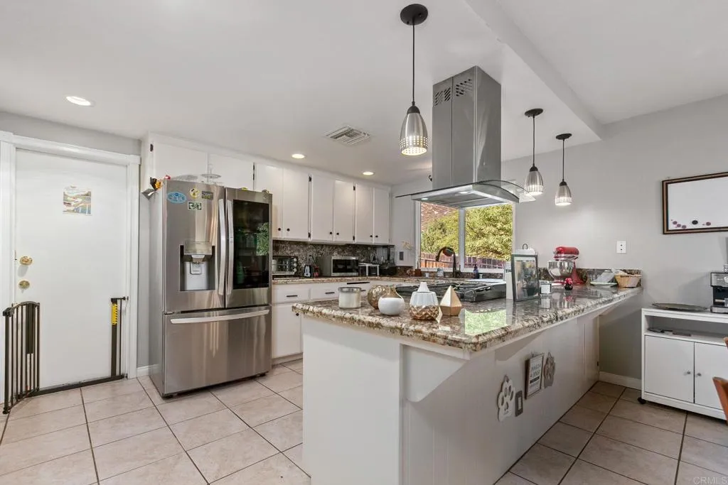 https://cdn.realtyfeed.com/cdn/127/306487230/8f6fbb2a4cbe67828a4f9c6a71f4d8e7.webp