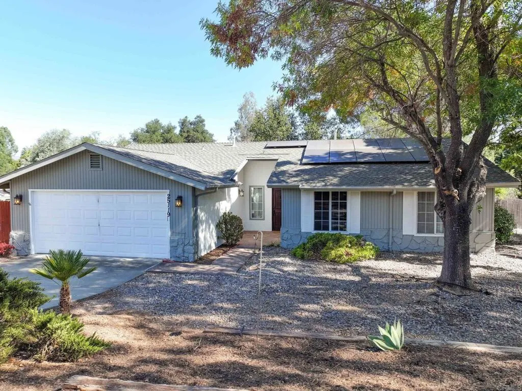 https://cdn.realtyfeed.com/cdn/127/306487230/9d9ca06d8245e614b5ae4d1f678a2892.webp