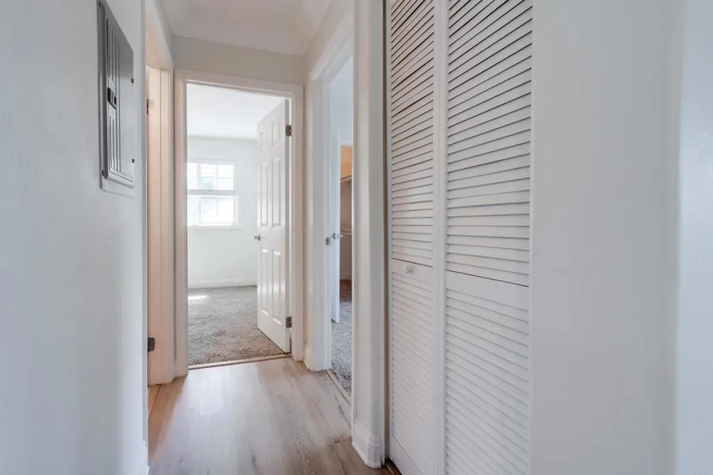 https://cdn.realtyfeed.com/cdn/127/306487233/404acb1e315725435e94ed16b1f9a5d9.webp