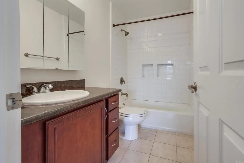https://cdn.realtyfeed.com/cdn/127/306487233/b1518e36bb7abae1b572462dc4a1e740.webp