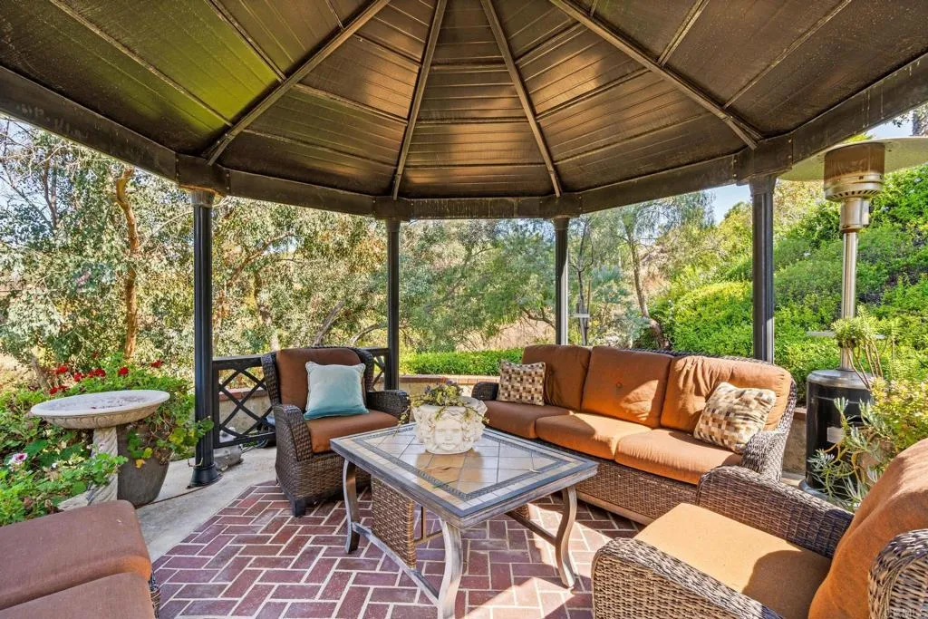 https://cdn.realtyfeed.com/cdn/127/306487328/b06f328a4b77db069145e8a8b564b3b6.webp