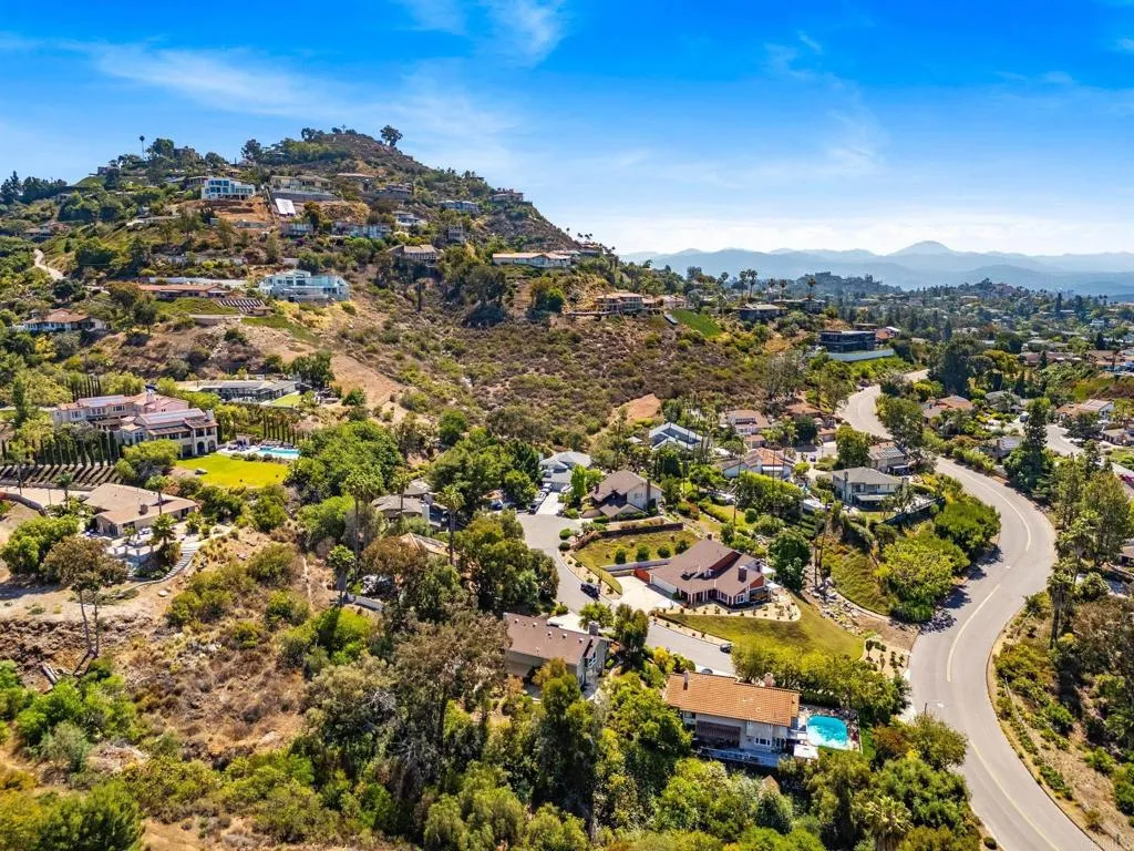 https://cdn.realtyfeed.com/cdn/127/306487328/bc400f30e60f36e457c1d3f5fa2838fe.webp