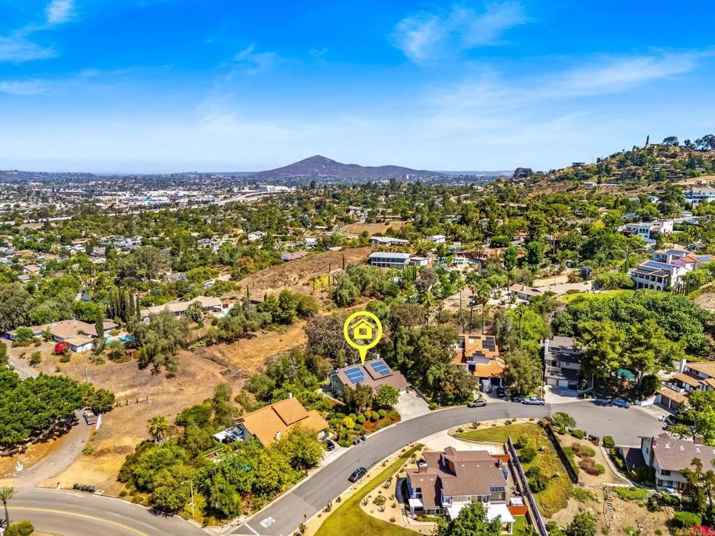 https://cdn.realtyfeed.com/cdn/127/306487328/e0f820384fdaa3f0ecd0aec2c9b69f07.webp