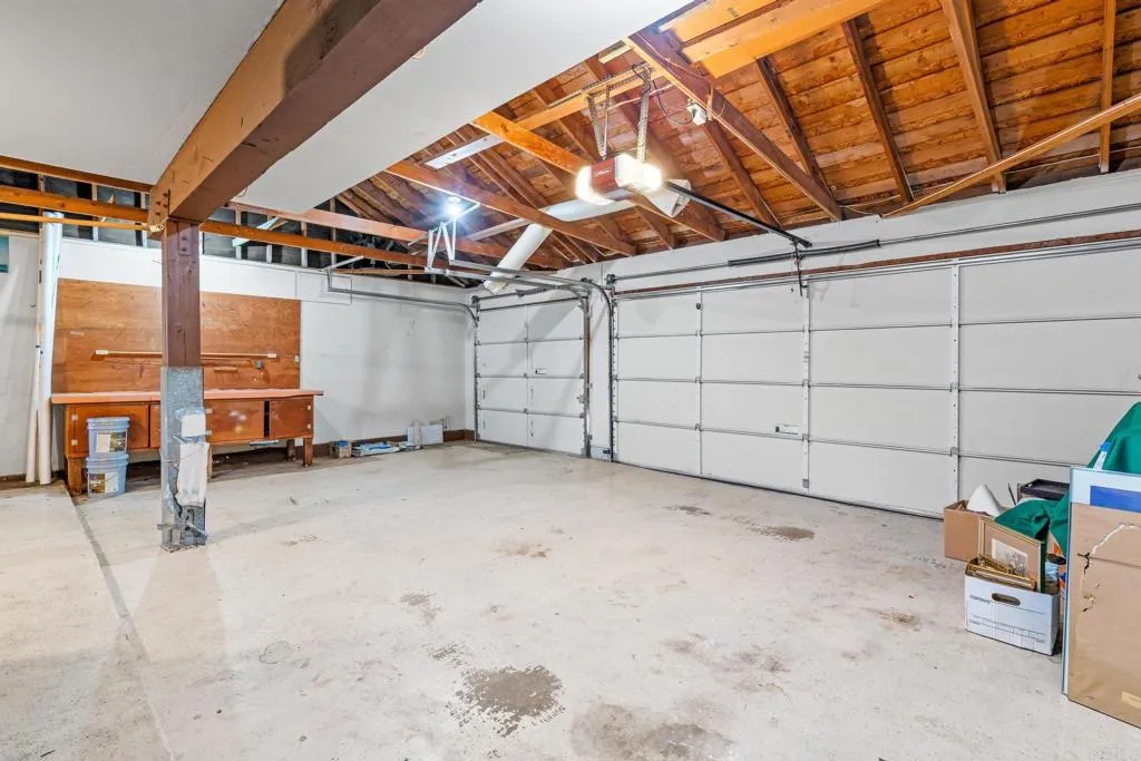 https://cdn.realtyfeed.com/cdn/127/306487328/faded52b9f14890675ca5bdfe5a556cd.webp