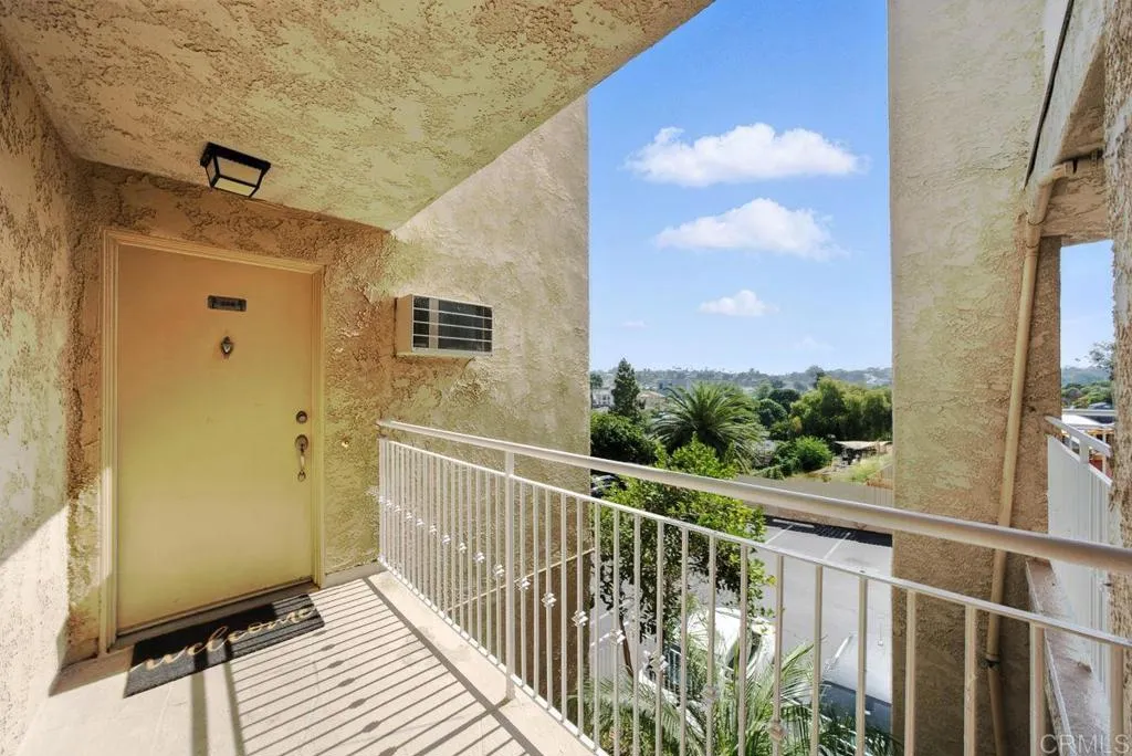 https://cdn.realtyfeed.com/cdn/127/306487358/1cb19eb9257149083f71cef4bcc5435a.webp