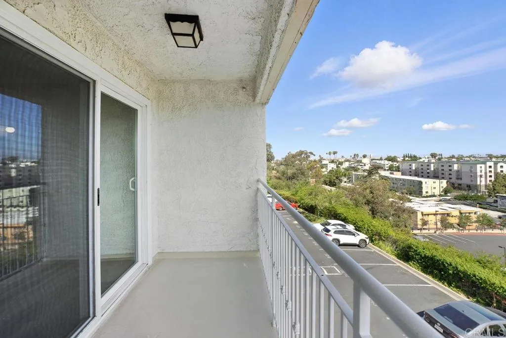 https://cdn.realtyfeed.com/cdn/127/306487358/ba8bfc7e46447c4518cf7da056ef4f96.webp