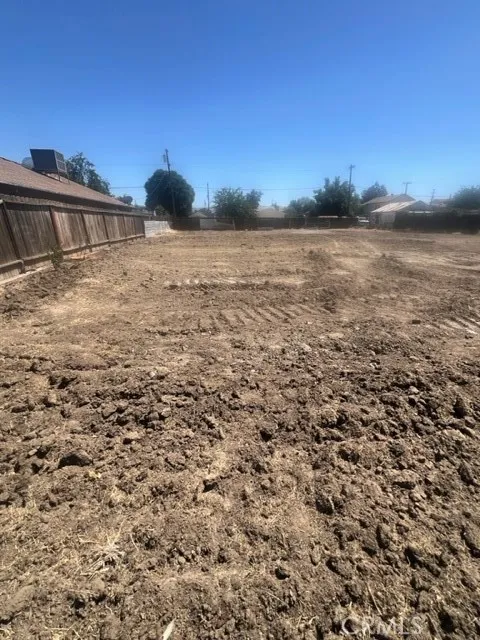 148 Coolidge, Coalinga, CA 93210
