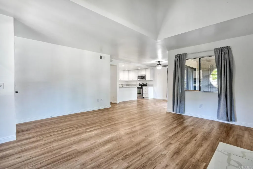 https://cdn.realtyfeed.com/cdn/127/306487733/730494807ec58845cc0f71fae9d96d2e.webp